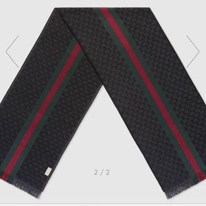 Gucci (GG) Jacquard Knitted Scarf 🧣 with Web